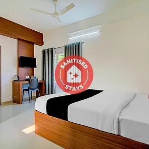 Hotel Vaccinated Staff- Capital O 74715 Phoenix Holidays